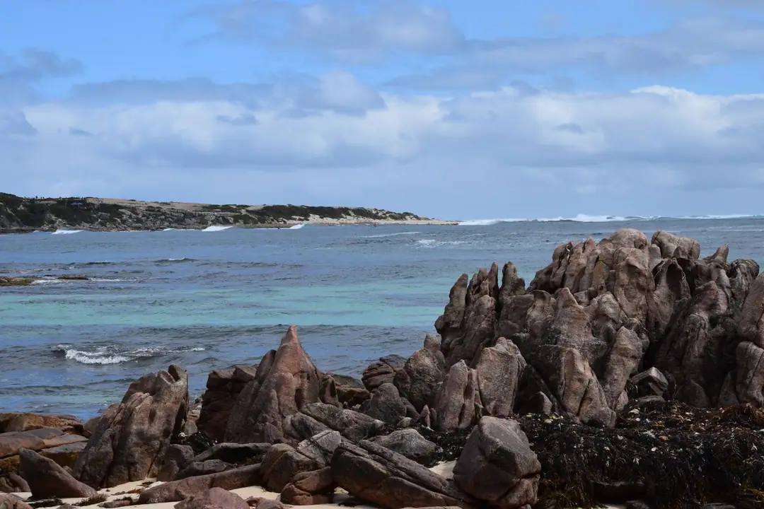 Explore the natural beauty of Margaret River, Western Australia with rugged coastal rocks and scenic ocean views.